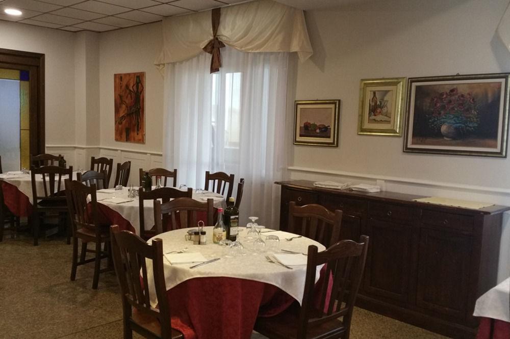 Hotel Vazzana Volpiano Εξωτερικό φωτογραφία