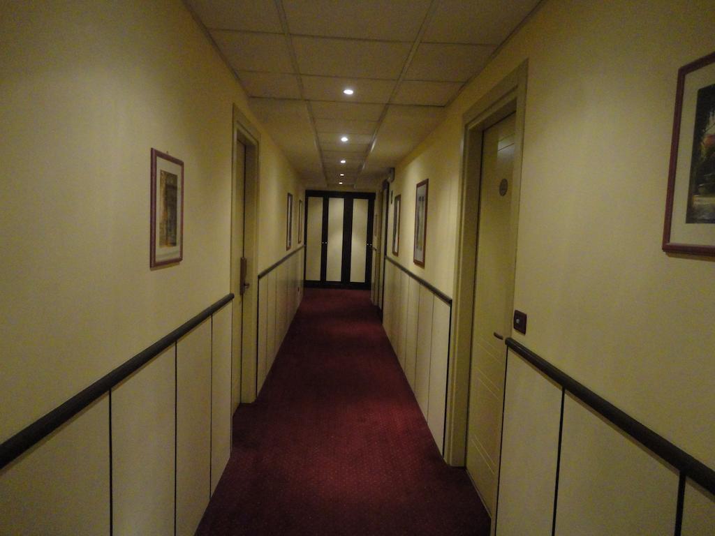 Hotel Vazzana Volpiano Εξωτερικό φωτογραφία