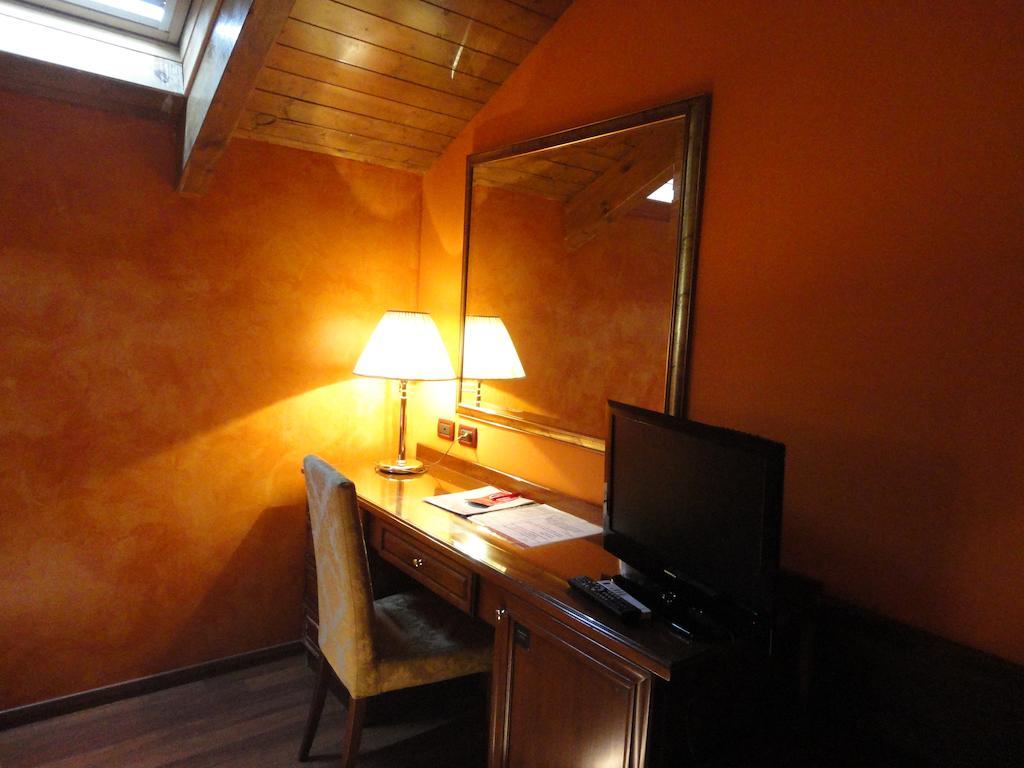 Hotel Vazzana Volpiano Εξωτερικό φωτογραφία